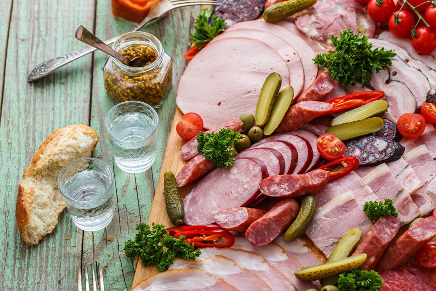 How to Make the Perfect Charcuterie Board with IDF